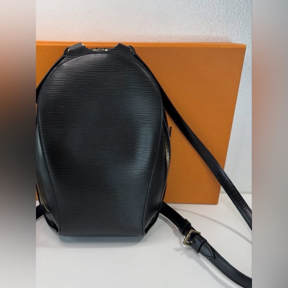 Louis Vuitton Mabillon Epi Leather Backpack (excellent condition) - Picture 2 of 9